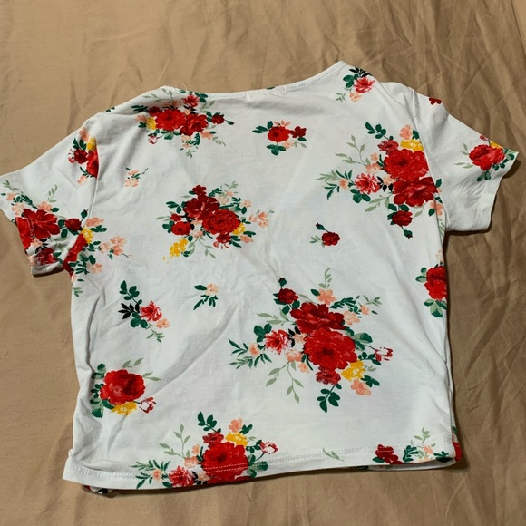 🔥Floral crop top - Picture 2 of 4